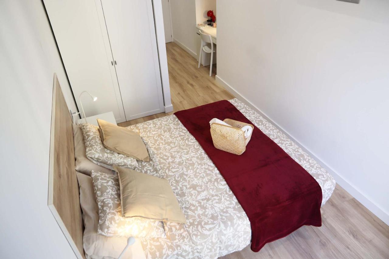 Hostal Gracia Барселона Экстерьер фото