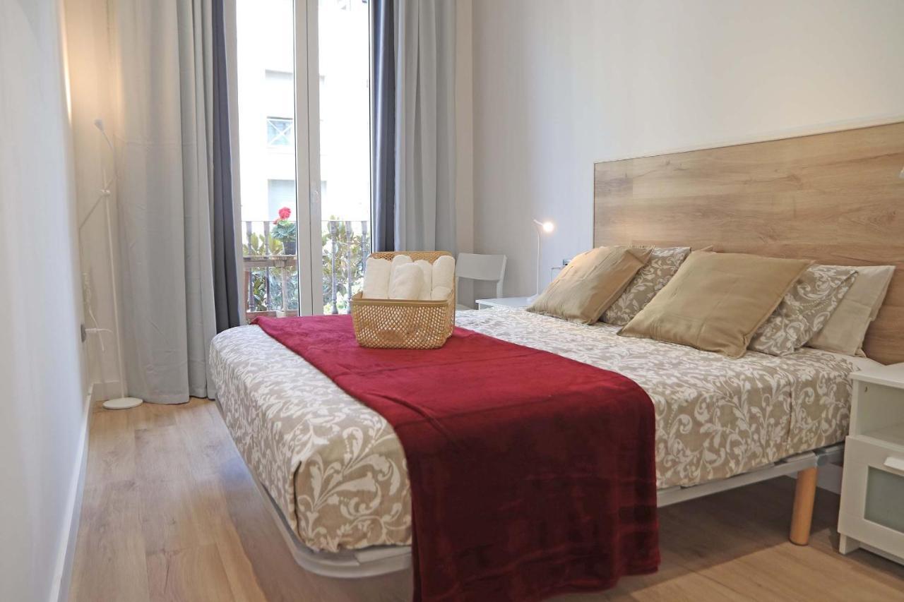 Hostal Gracia Барселона Экстерьер фото